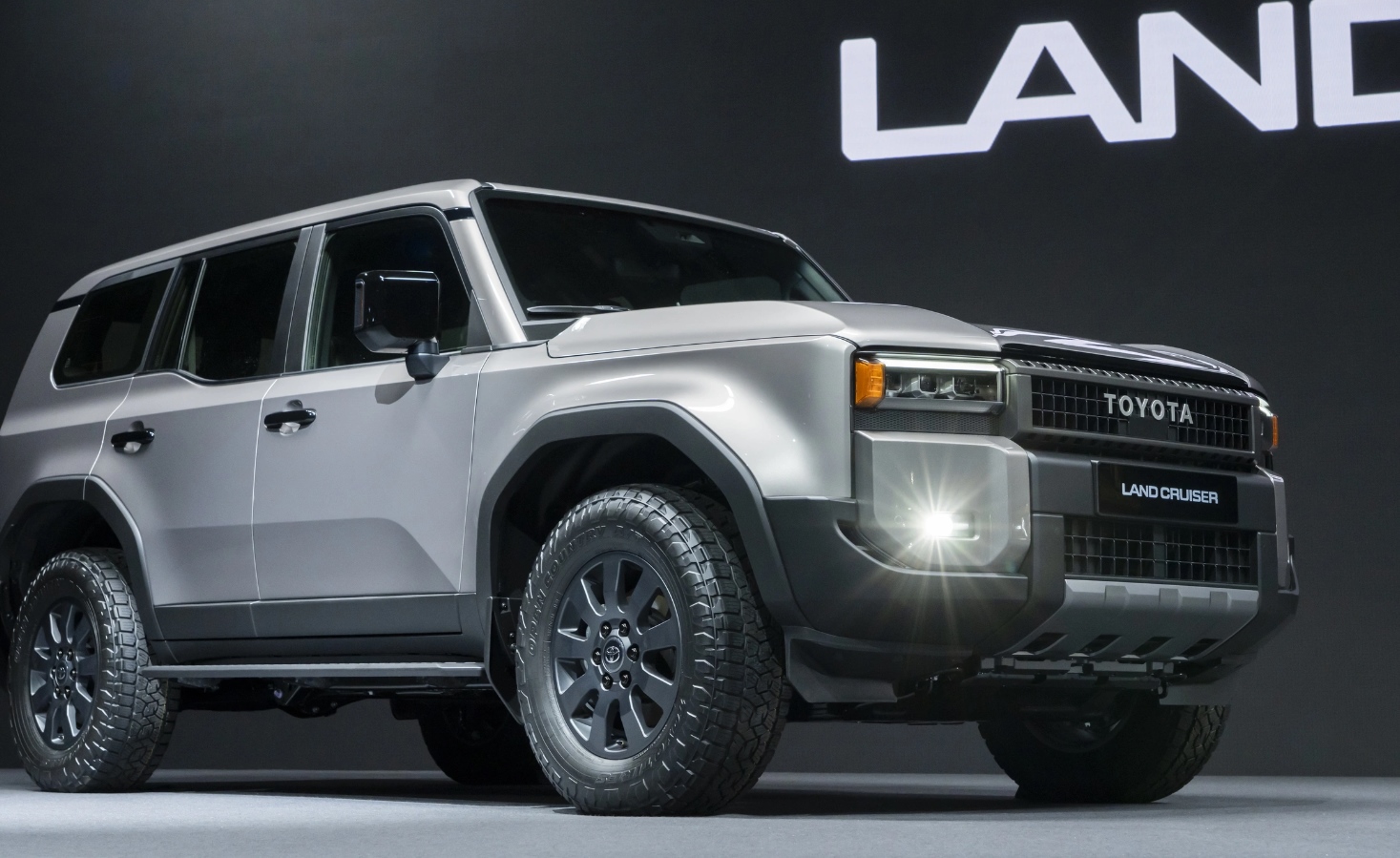 TOYOTA - تويوتا - Land Cruiser - لاند كروزر